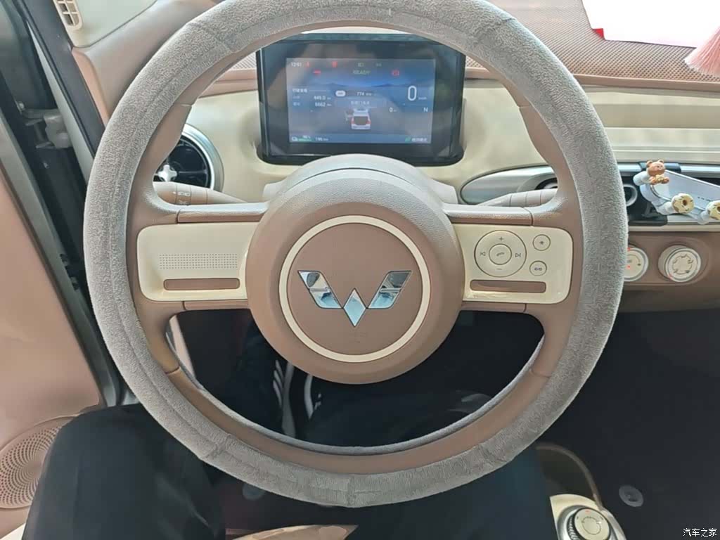 Wuling MINIEV, 2025 11