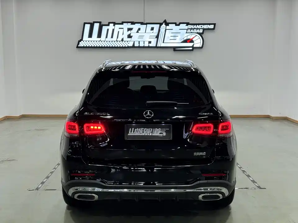 Mercedes-Benz GLC Mercedes-Benz GLC