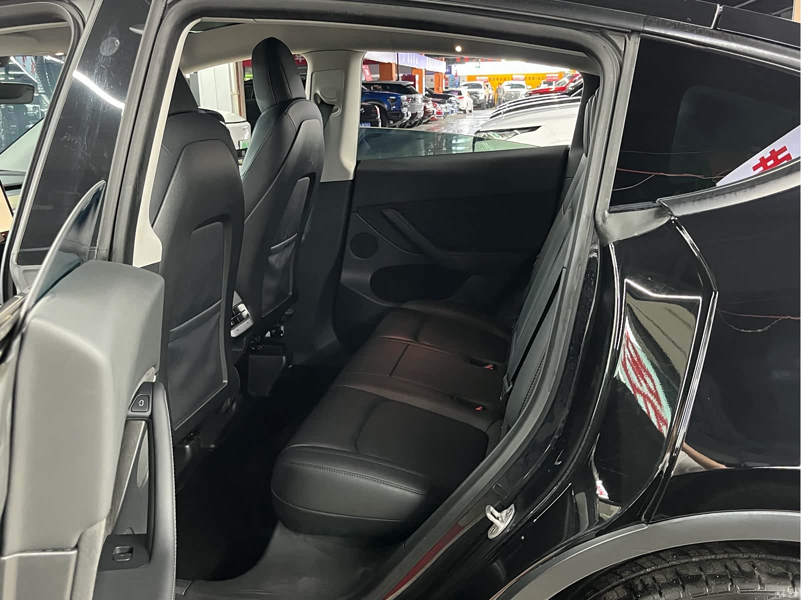 Tesla Model Y, 2022 8