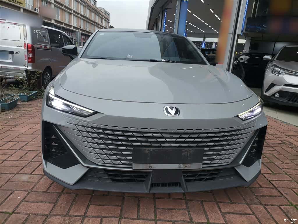 Changan UNI-V, 2022 3