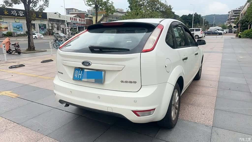 Ford Focus, 2014 4