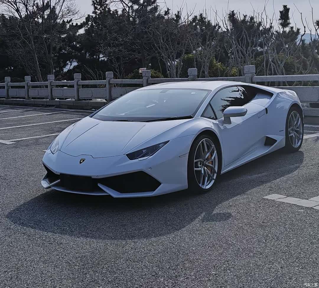 Lamborghini Huracán, 2014 1