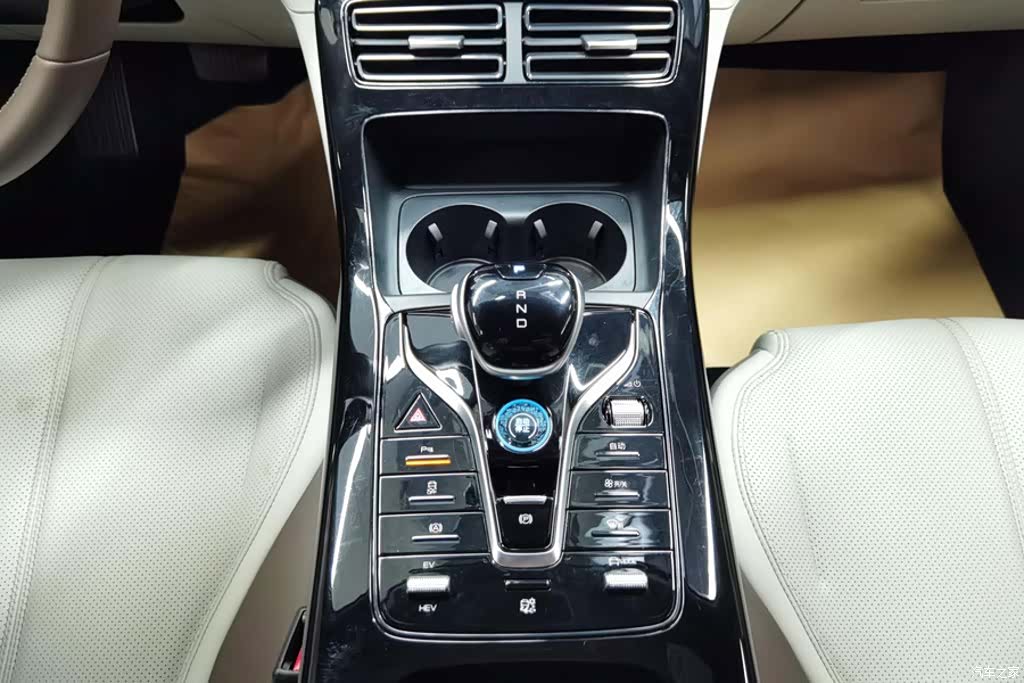 BYD Qin, 2024 16