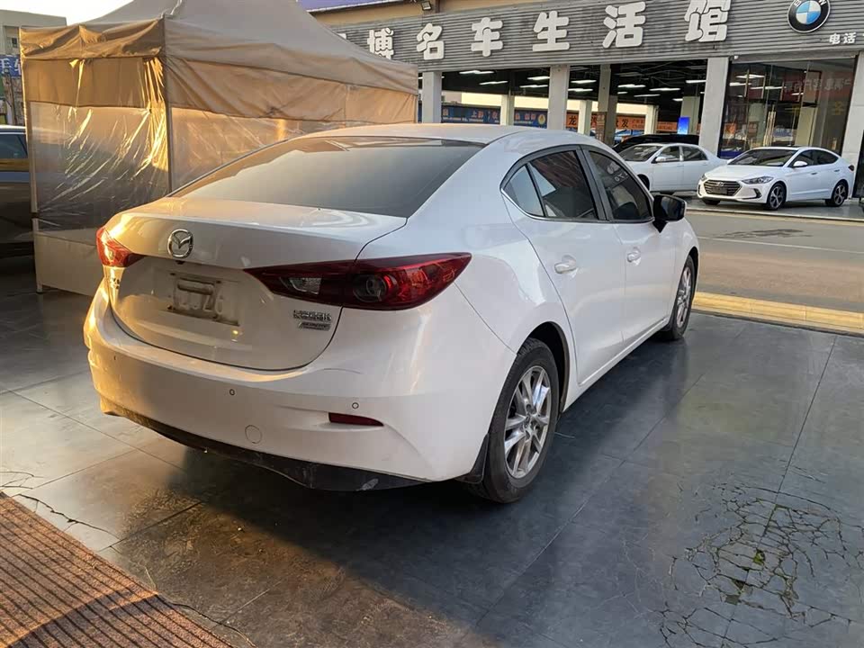 Mazda 3 Angkesaila