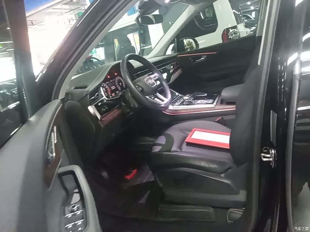 Audi Q7, 2024 15
