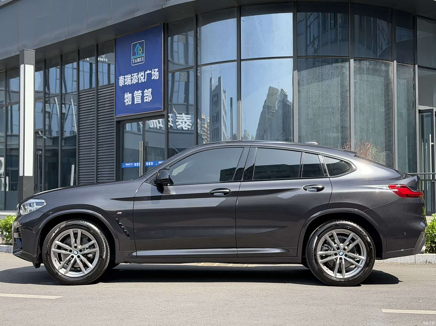 BMW X4, 2021 все фото
