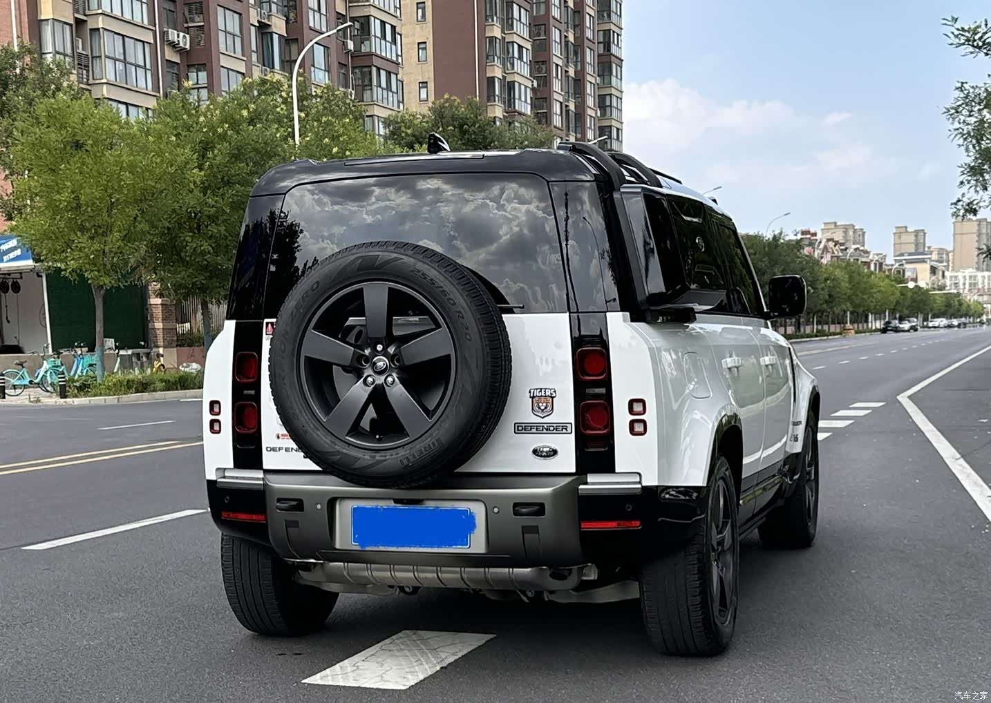 Land Rover Defender, 2021 все фото