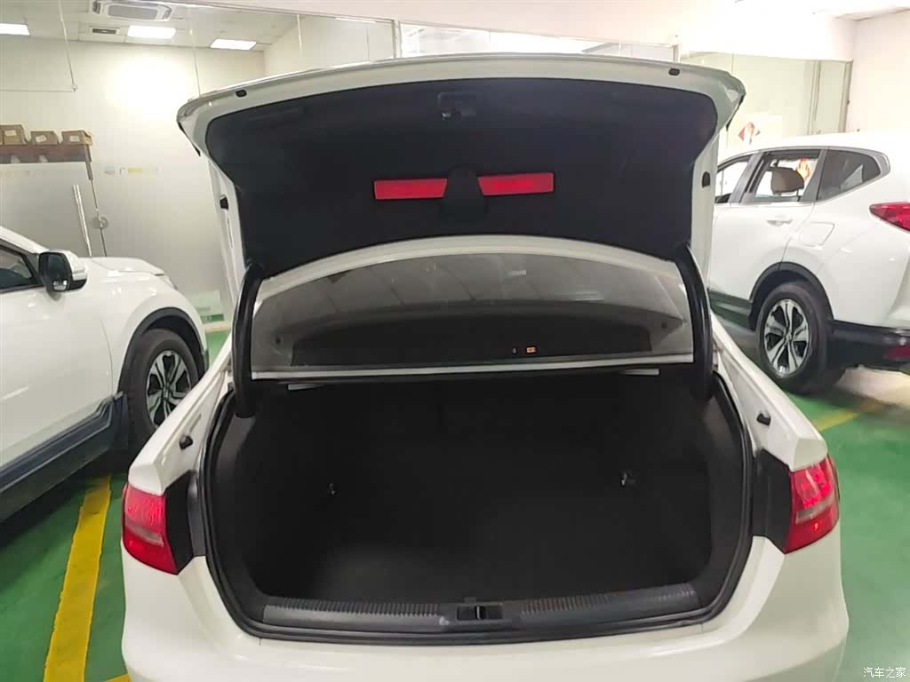 Audi A4L, 2016 19