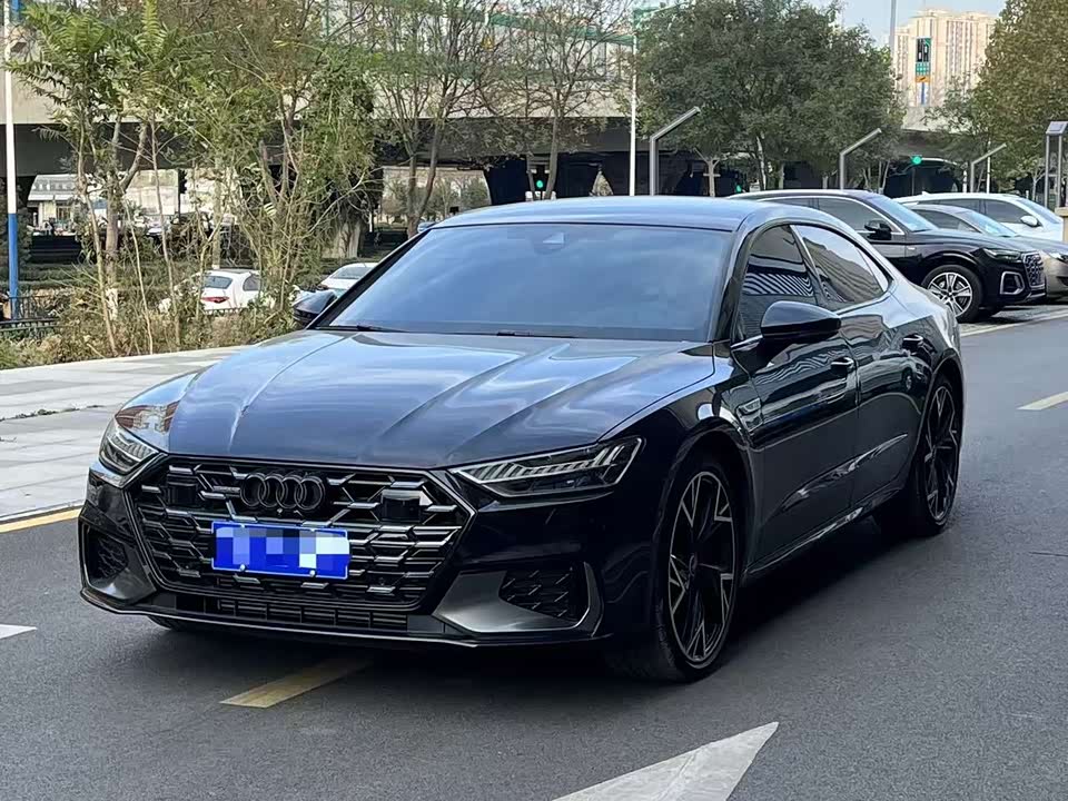 Audi A7L