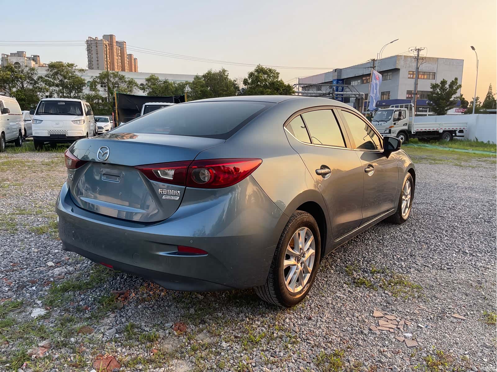 Mazda Mazda3, 2017 9