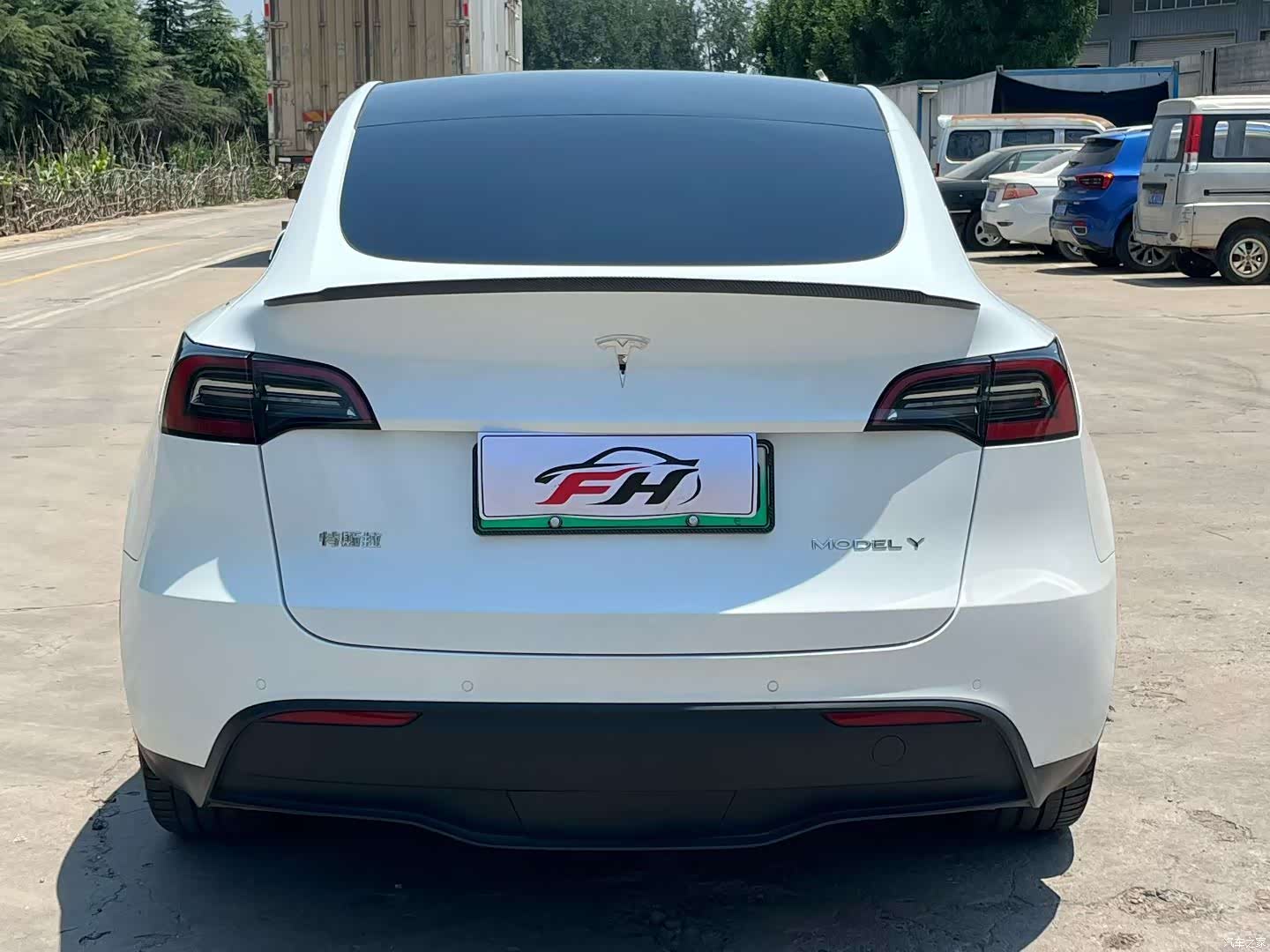 Tesla Model Y, 2024 8