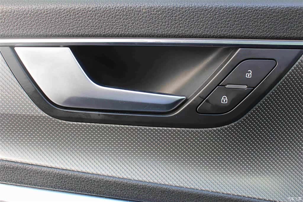 Audi A6L, 2022 9