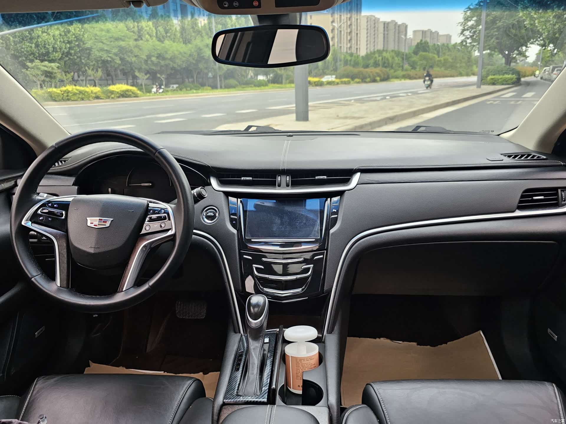 Cadillac XTS, 2018 11