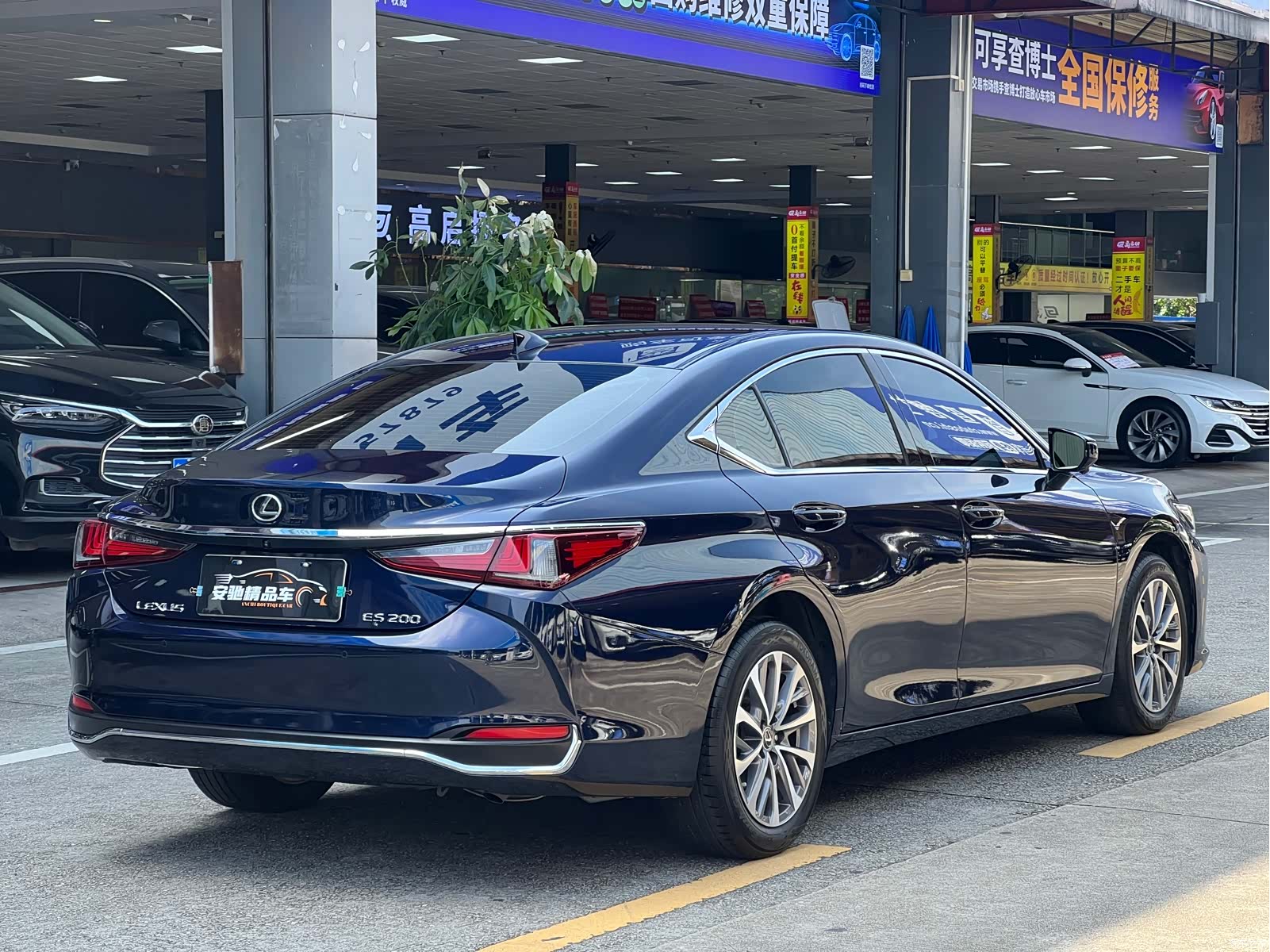 Lexus ES, 2024 4