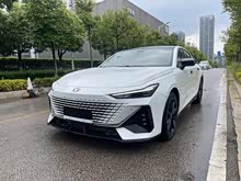 ����UNI-V 2023�� 1.5T ������