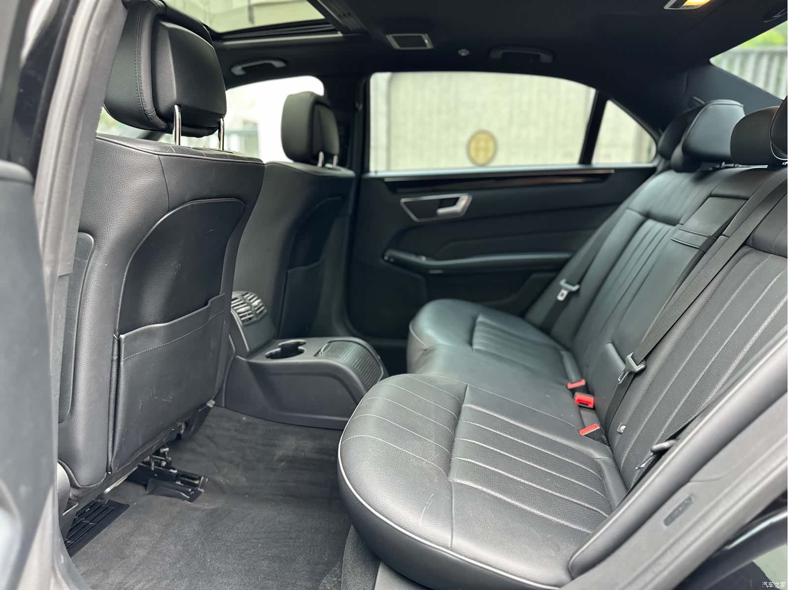 Mercedes-Benz E-Class, 2015 11