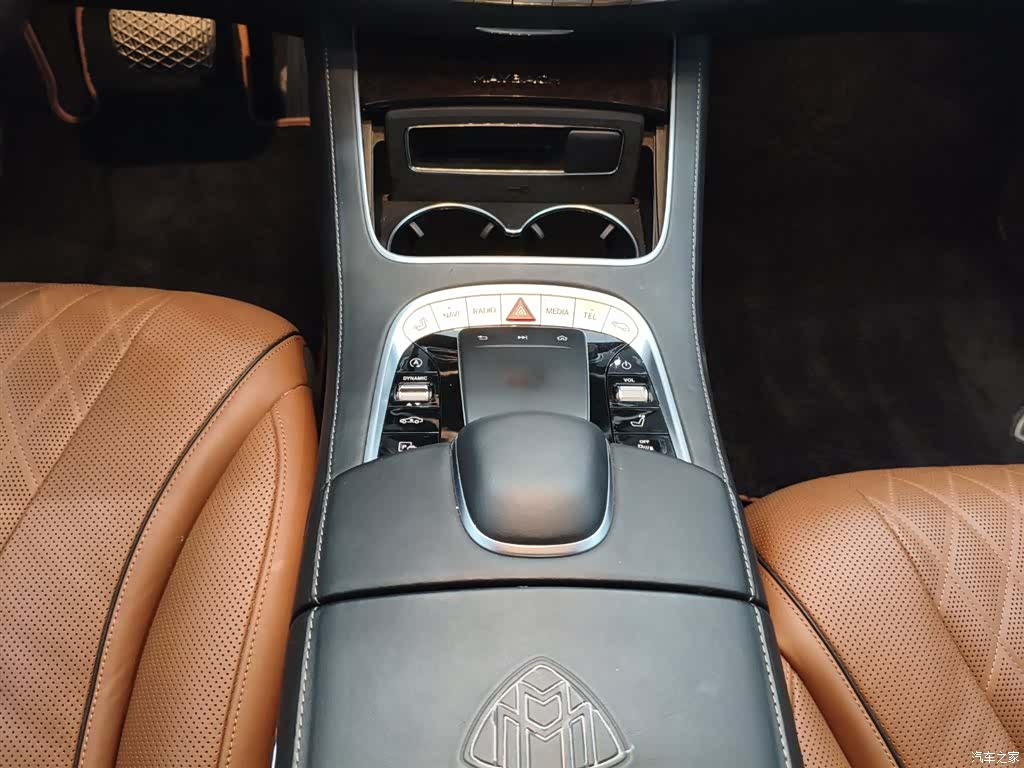 Maybach S-Class, 2021 12