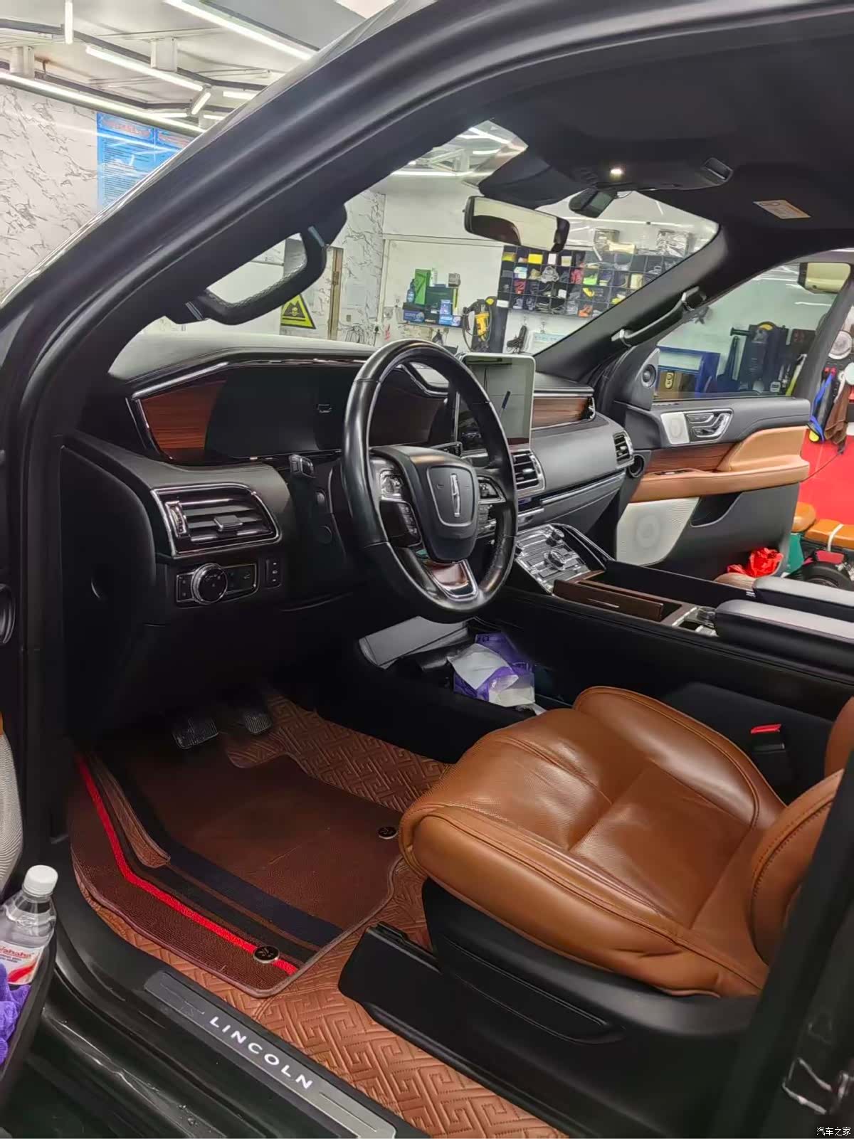 Lincoln Navigator, 2018 4