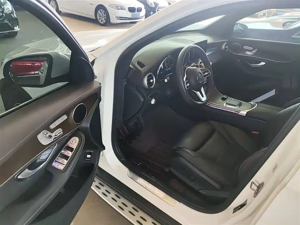 Mercedes-Benz GLC Mercedes-Benz GLC