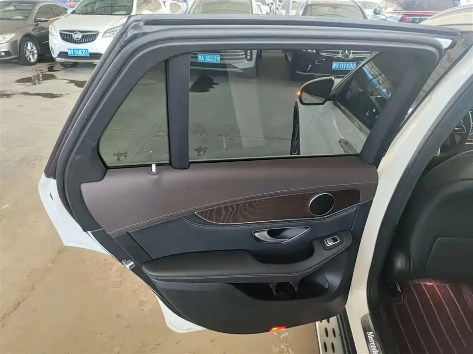 Mercedes-Benz GLC Mercedes-Benz GLC