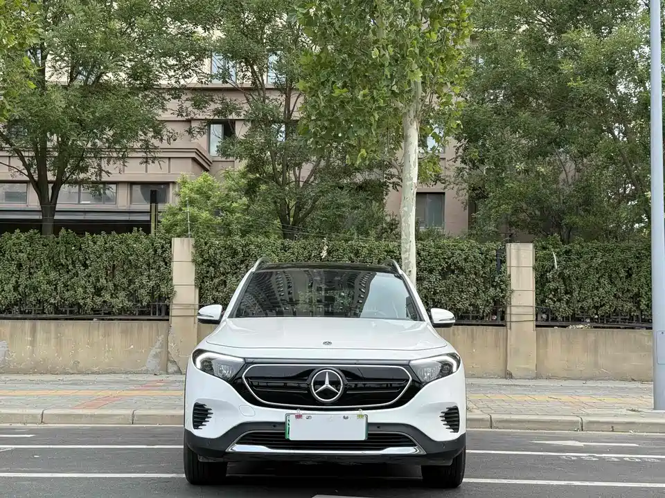 Mercedes-Benz EQB Mercedes-Benz EQB