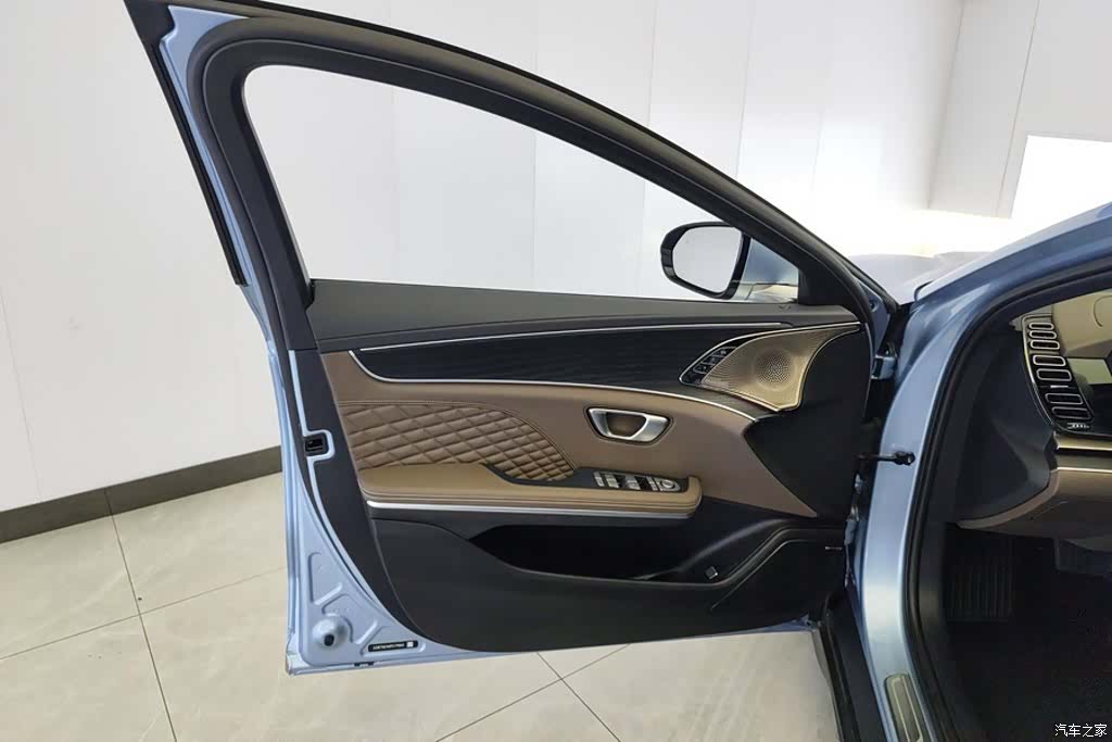 BYD Han, 2023 7