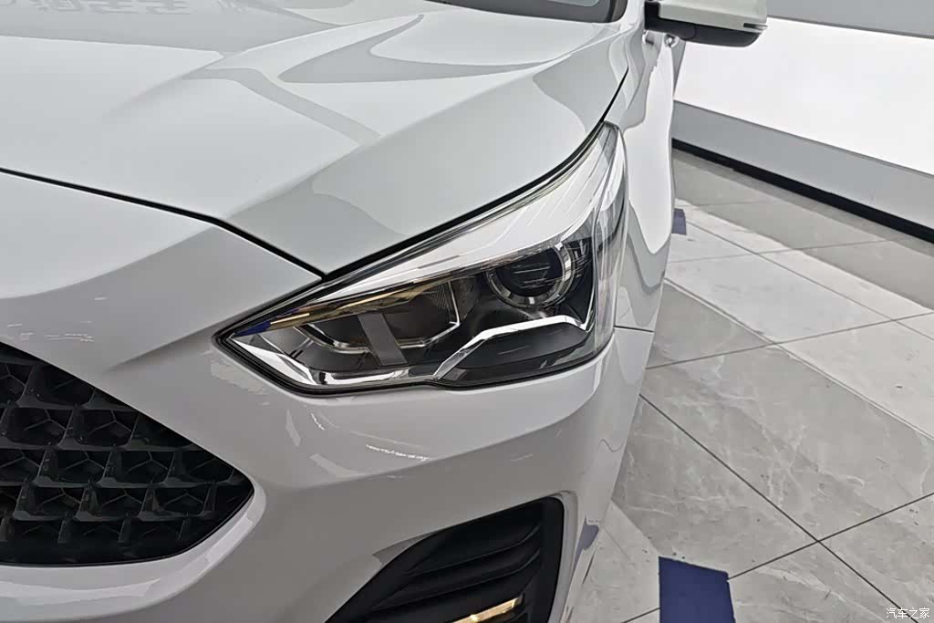 Haval M6, 2019 все фото