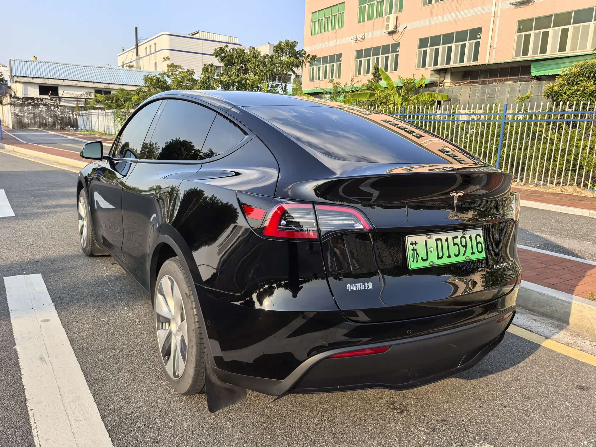 Tesla Model Y, 2022 4