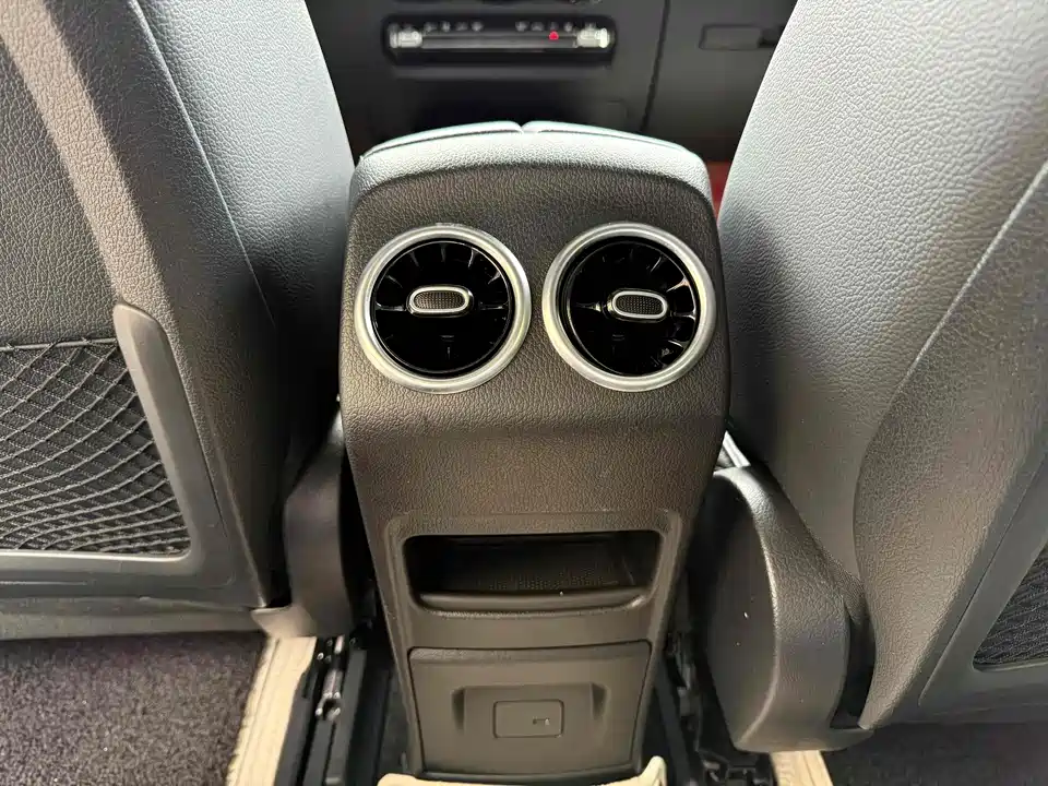 Mercedes-Benz EQB Mercedes-Benz EQB
