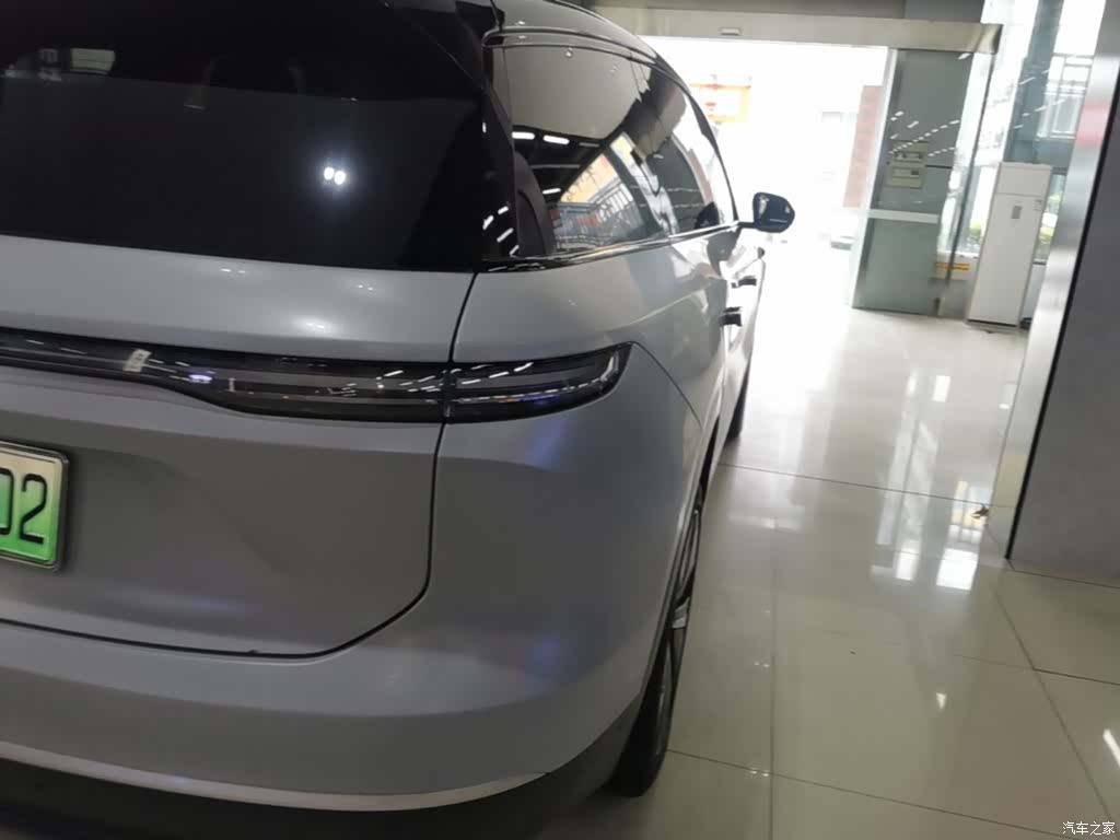 NIO ES8, 2023 8