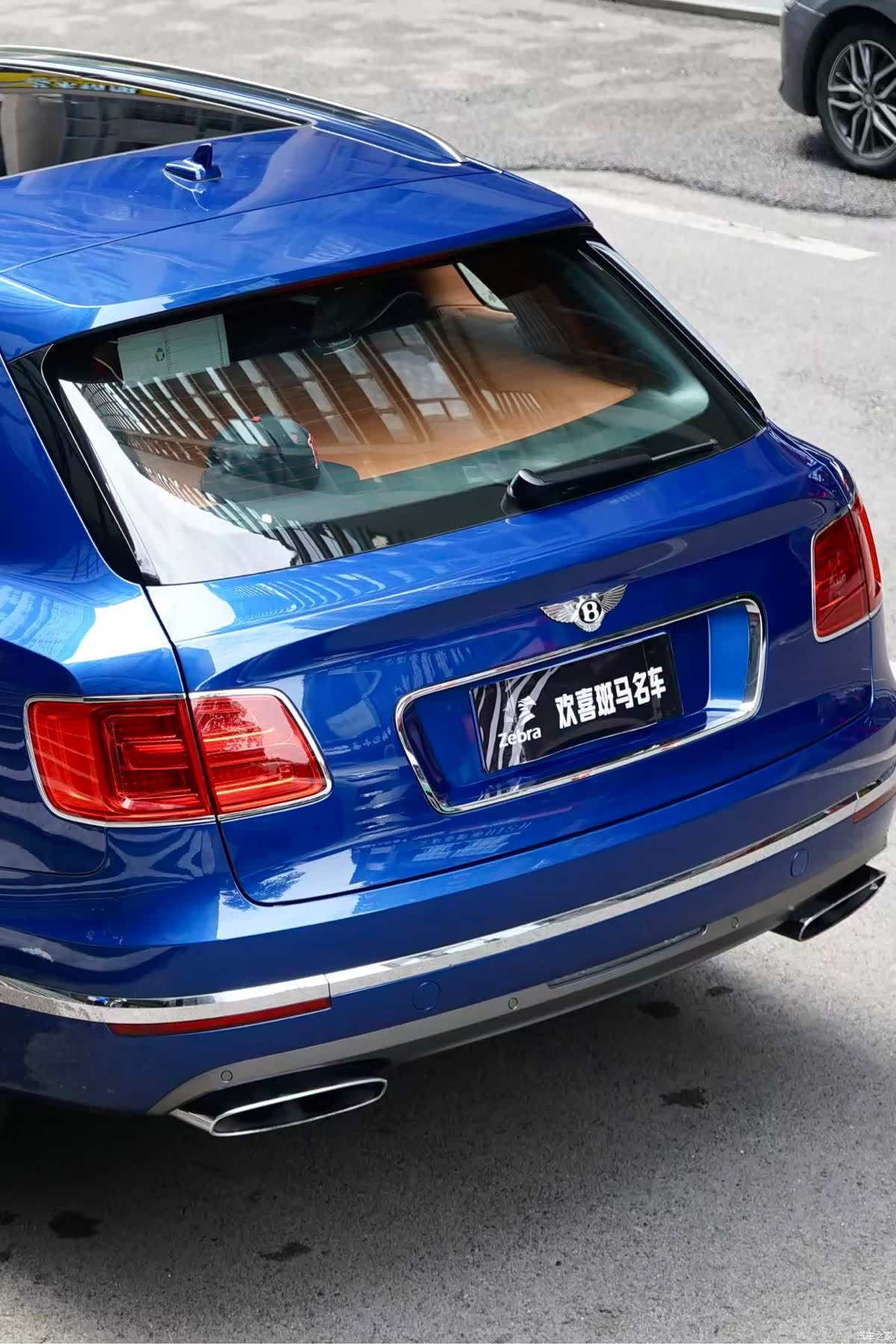 Bentley Bentayga, 2017 16