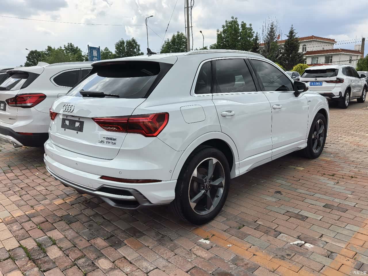 Audi Q3, 2022 4
