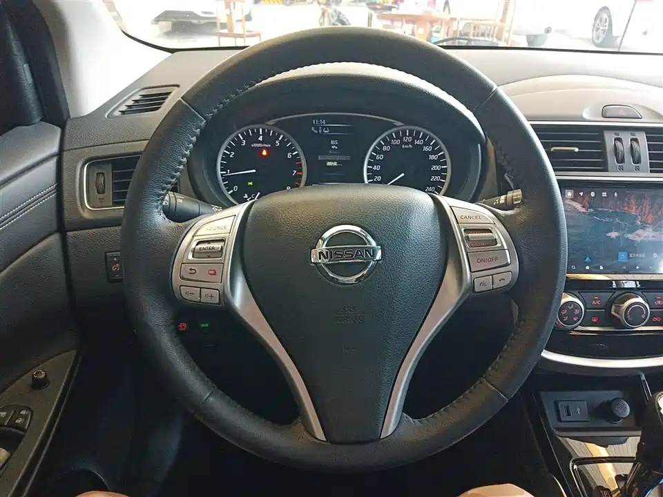 Nissan TIIDA
