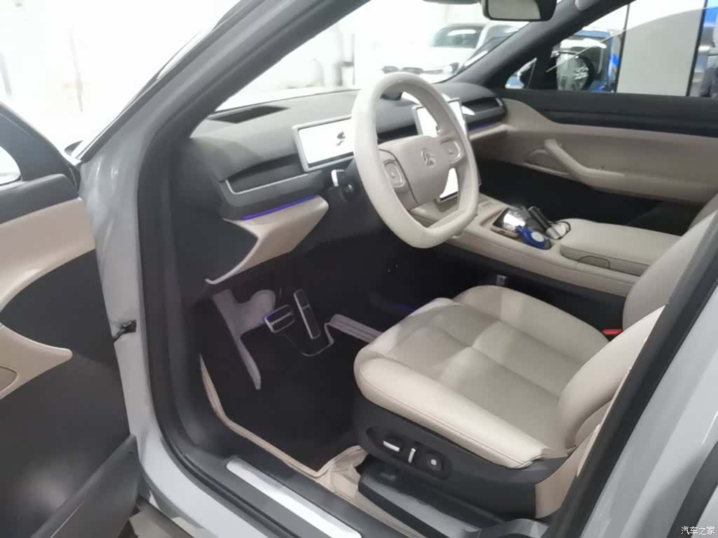 NIO ES8, 2023 16
