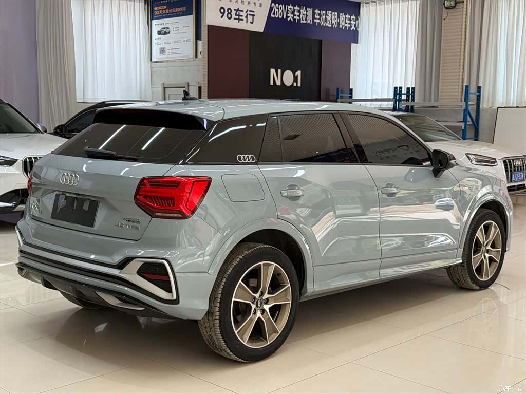 Audi Q2L, 2022 4