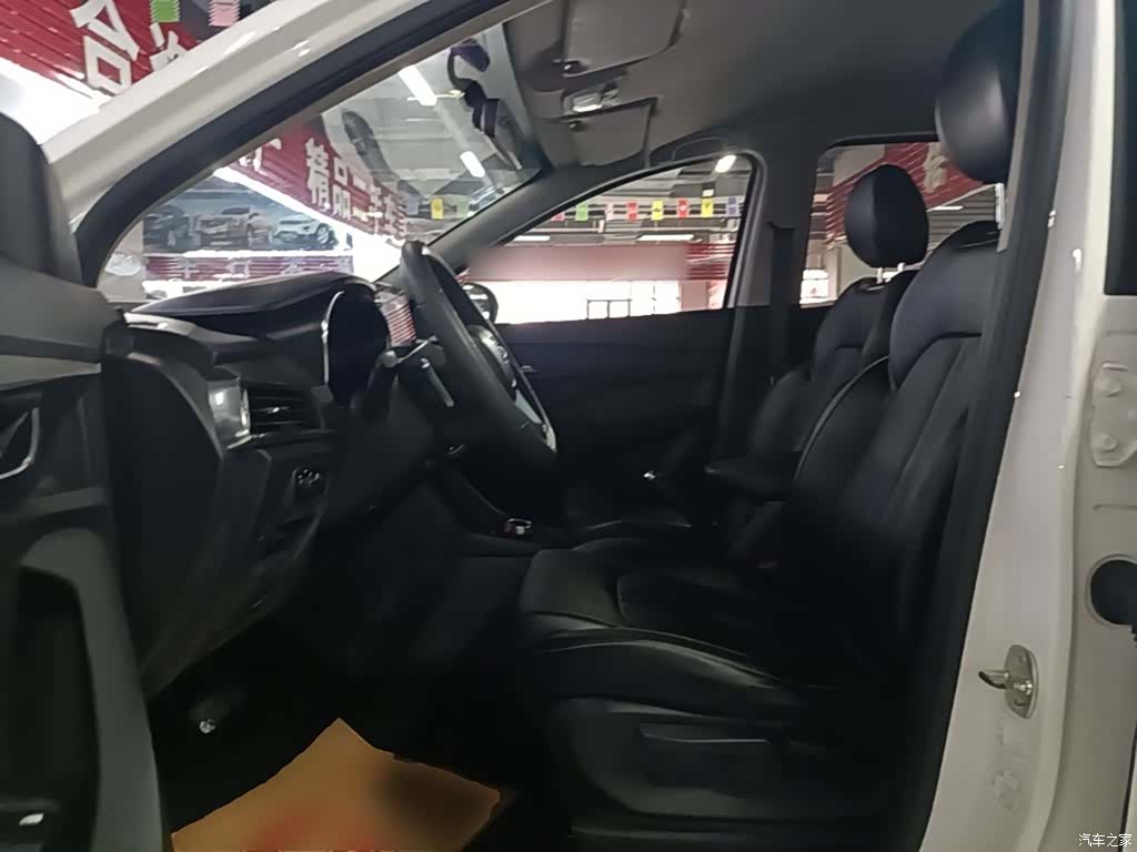 Wuling 360, 2018 15