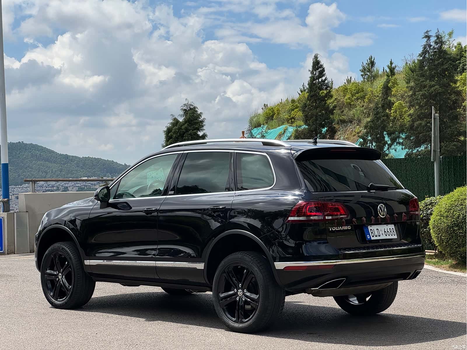 Volkswagen Touareg, 2017 все фото