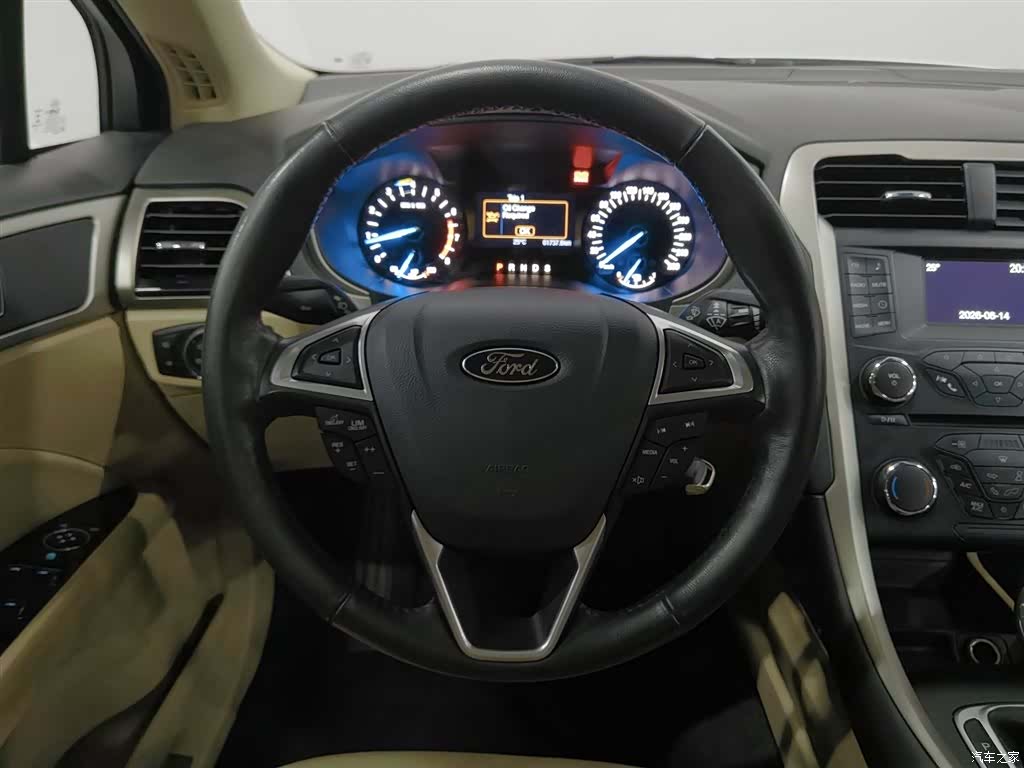 Ford Mondeo, 2014 11