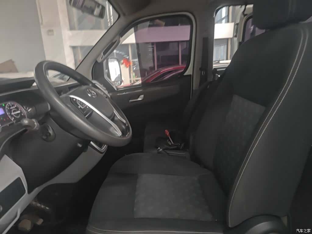 Maxus V80, 2023 15