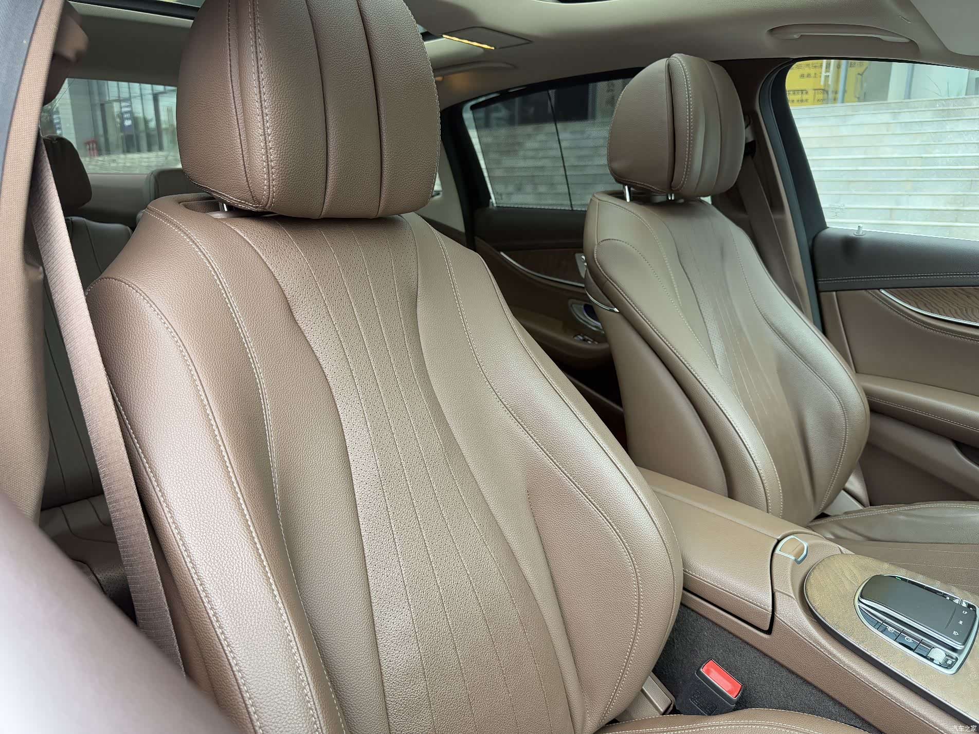 Mercedes-Benz E-Class, 2019 13