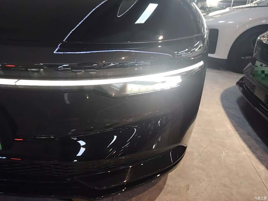 Zeekr 007, 2024 24