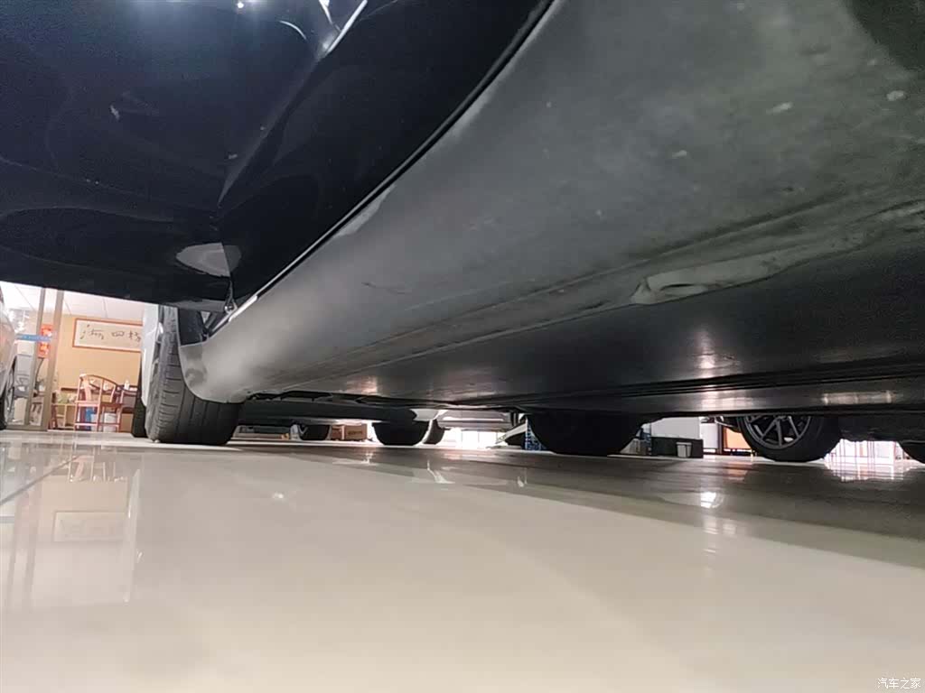 Tesla Model Y, 2022 21