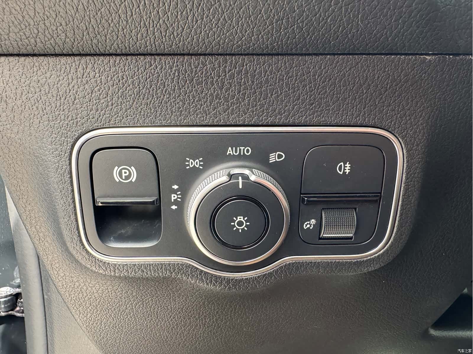 Mercedes-Benz GLB, 2022 14