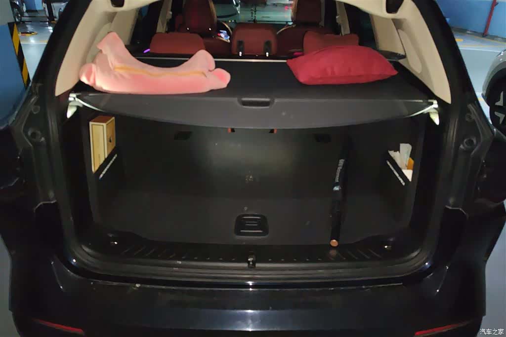 BMW iX3, 2022 4