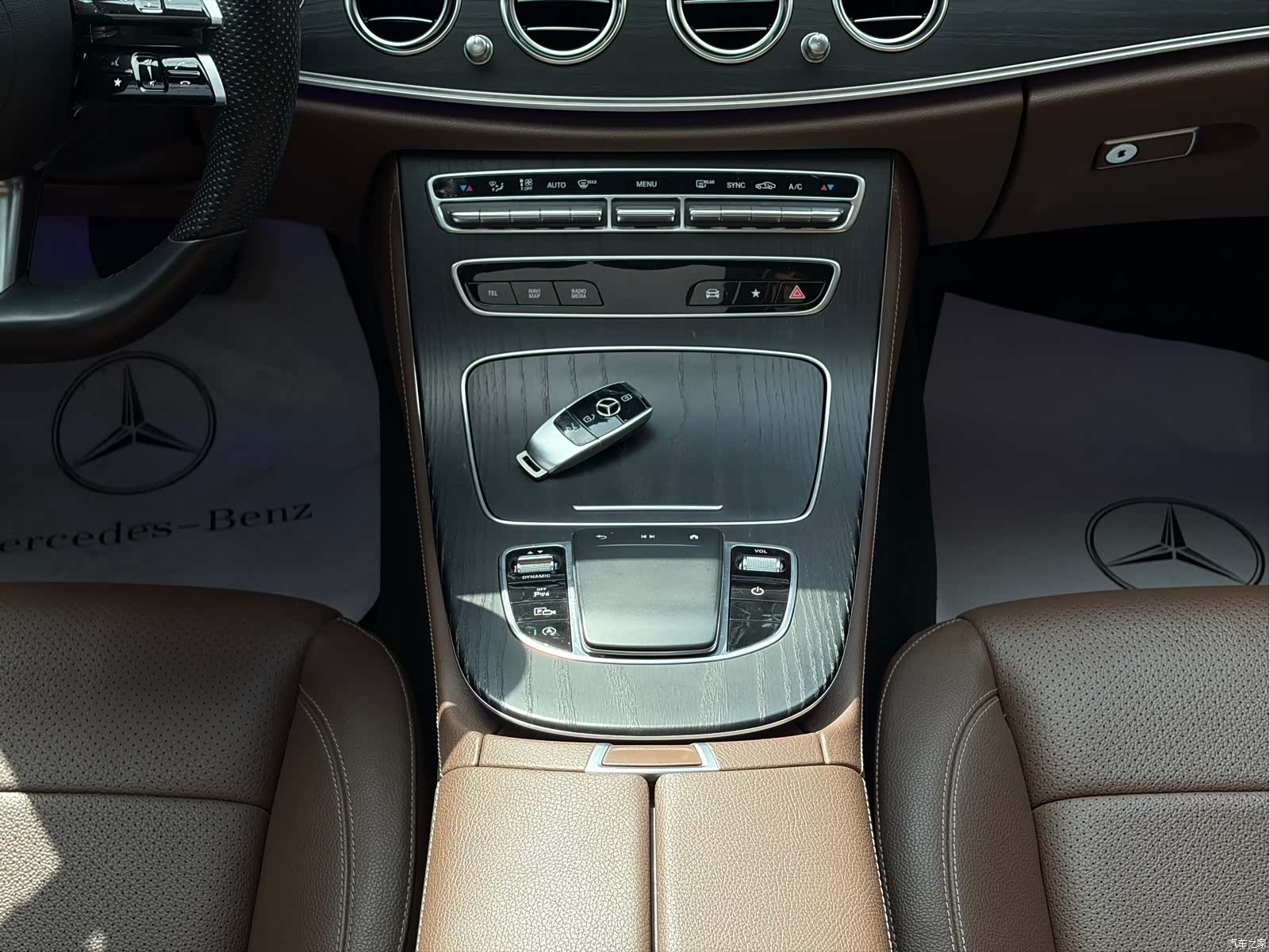Mercedes-Benz E-Class, 2022 16