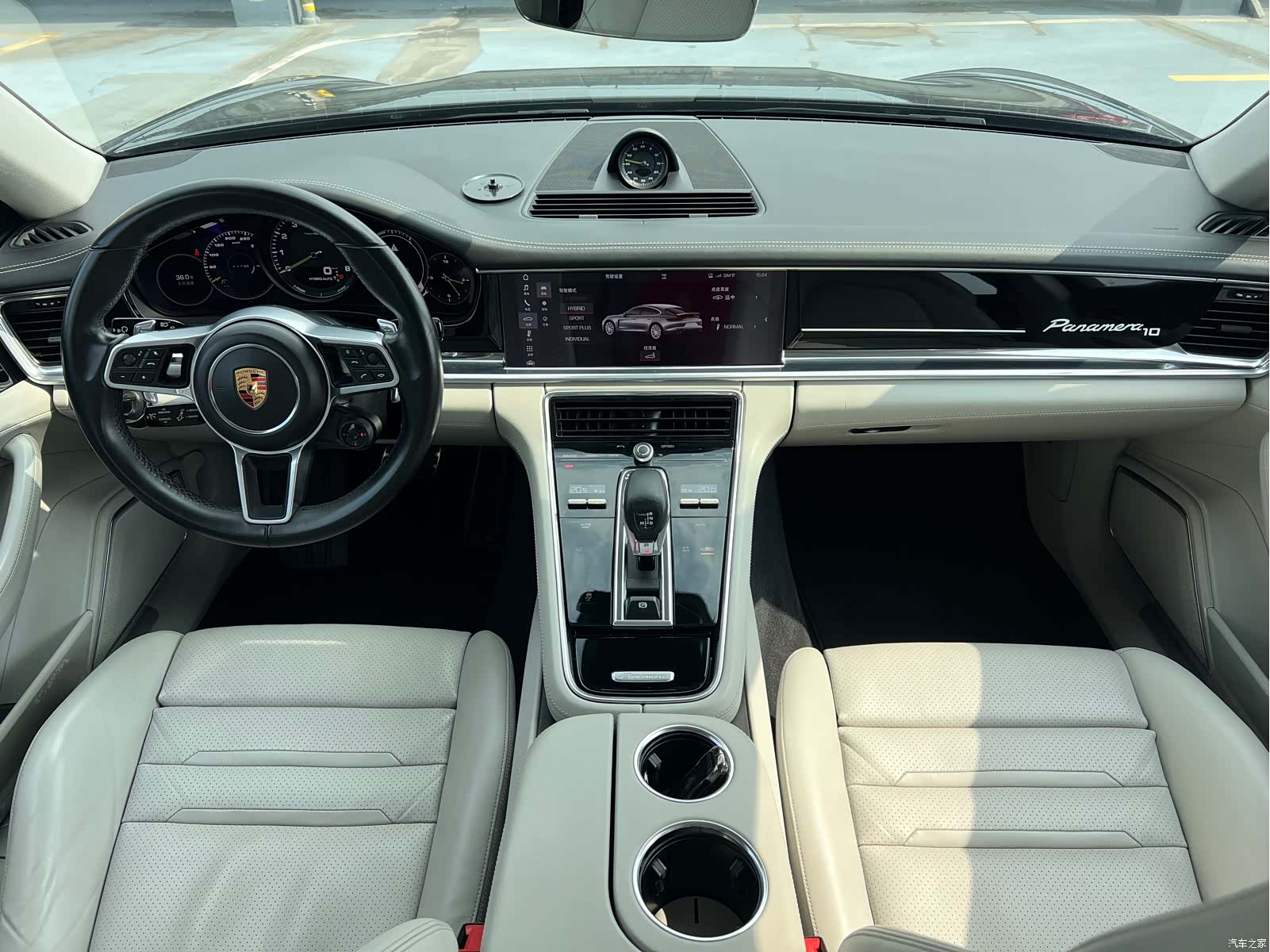 Porsche Panamera, 2018 9