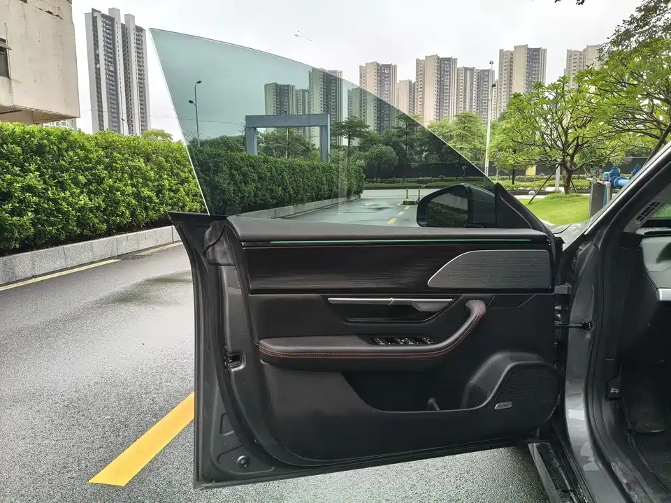 XPENG P7