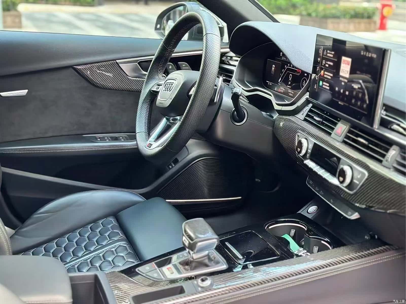 Audi RS4, 2022 3