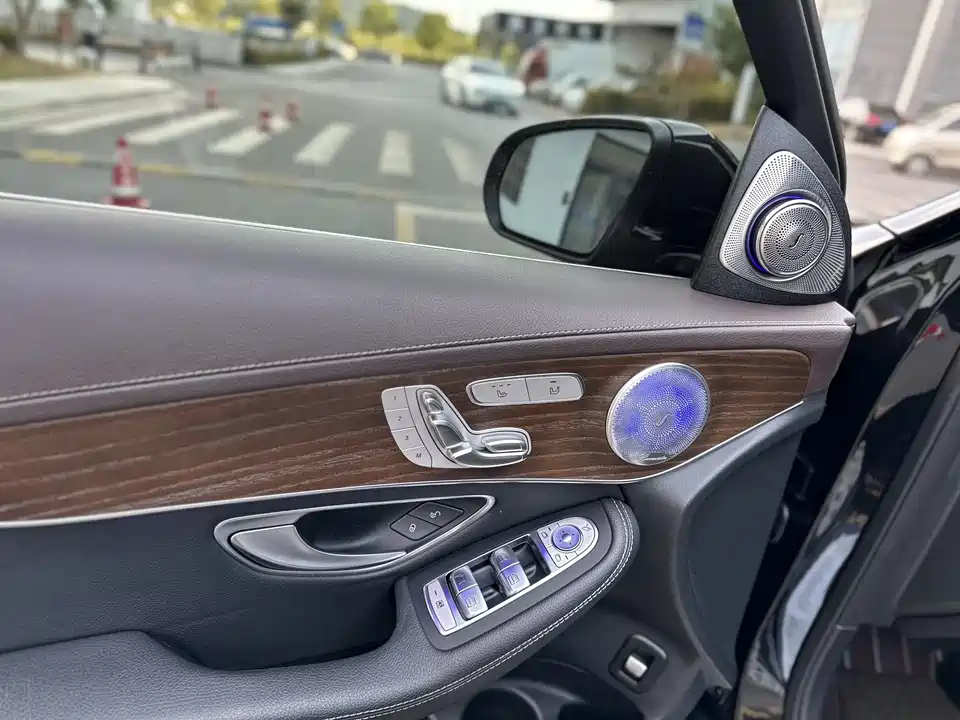 Mercedes-Benz GLC Mercedes-Benz GLC