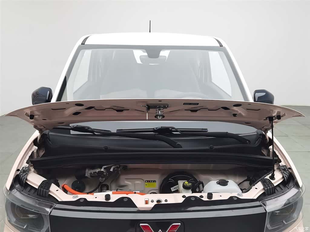 Wuling MINIEV, 2021 6